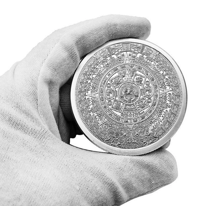 Jenprice 1 oz .999 Aztec Calendar Stone, Eagle Warrior Emperor of Tenochtitlan New