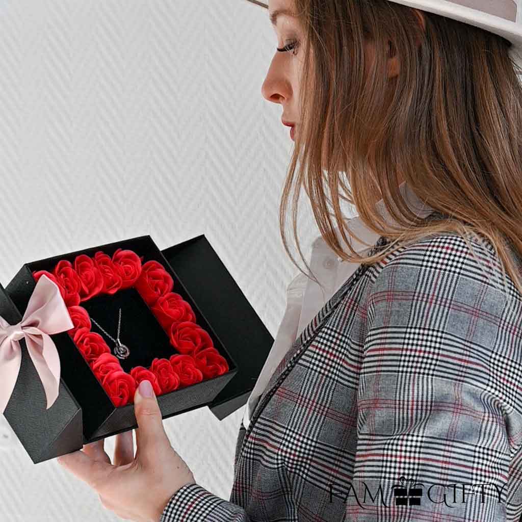 16 Mini Roses Jewelry Box with Love Necklace Set