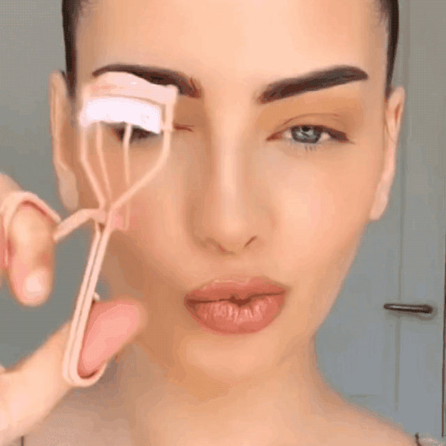 2022 New Eyelash curler with brush Makeup Tools