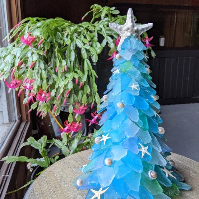 CHRISTMAS SEA GLASS TREE