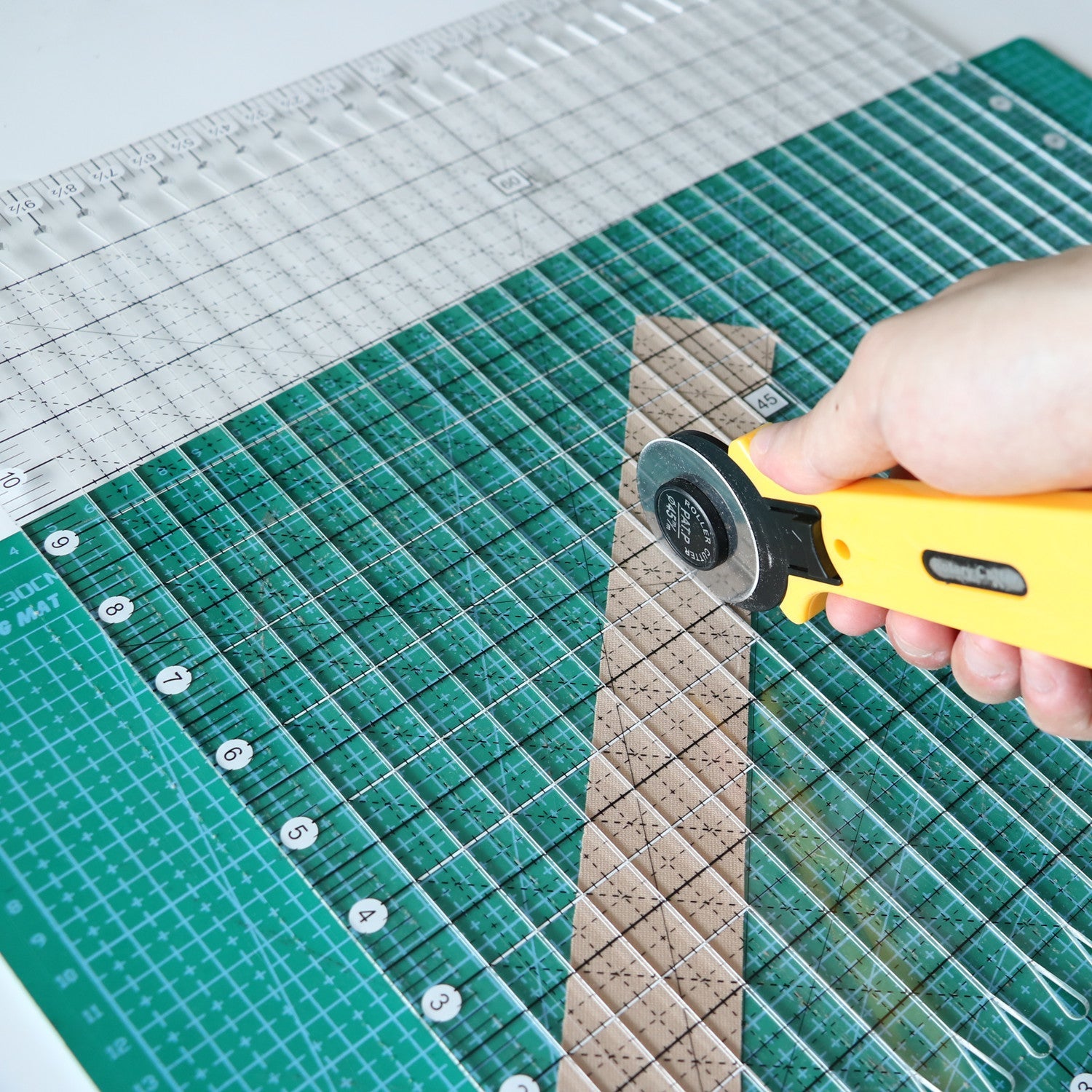 Fabulous Sewing Design 5-In-1 Quilt Cutting Ruler