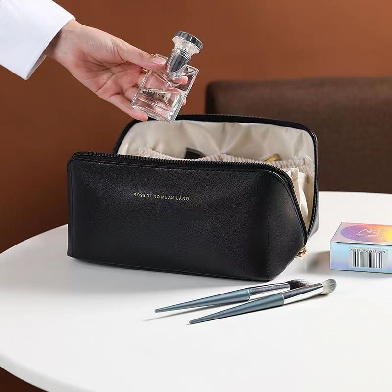 Large-capacity Travel Cosmetic Bag