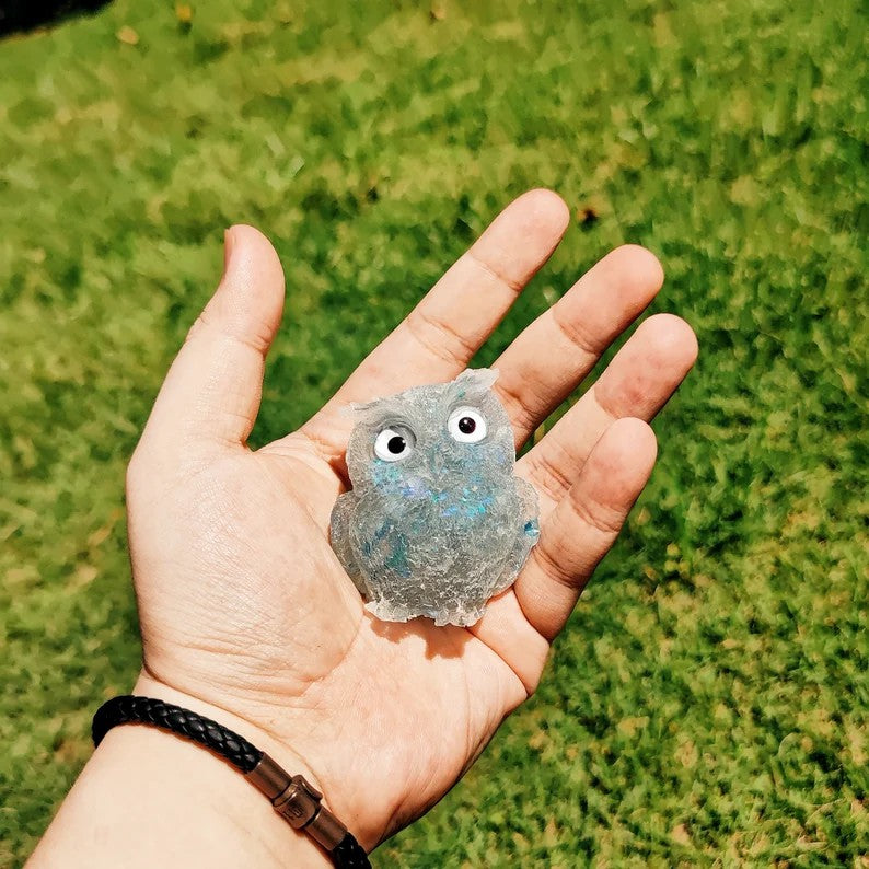 NATURAL CRYSTAL GEMSTONE OWL