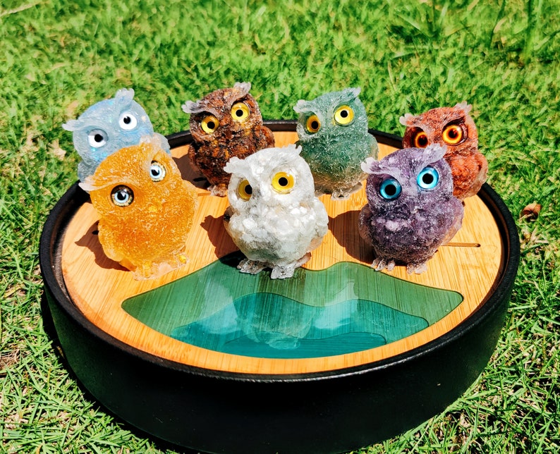 NATURAL CRYSTAL GEMSTONE OWL