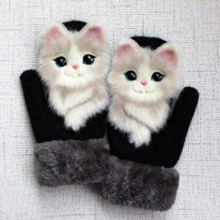 Pincusty Hand-knitted animal Mittens