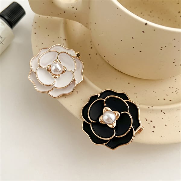 Women's Elegant Pearl Floral Scarf Ring Clip Buy 3 Get 1 Free