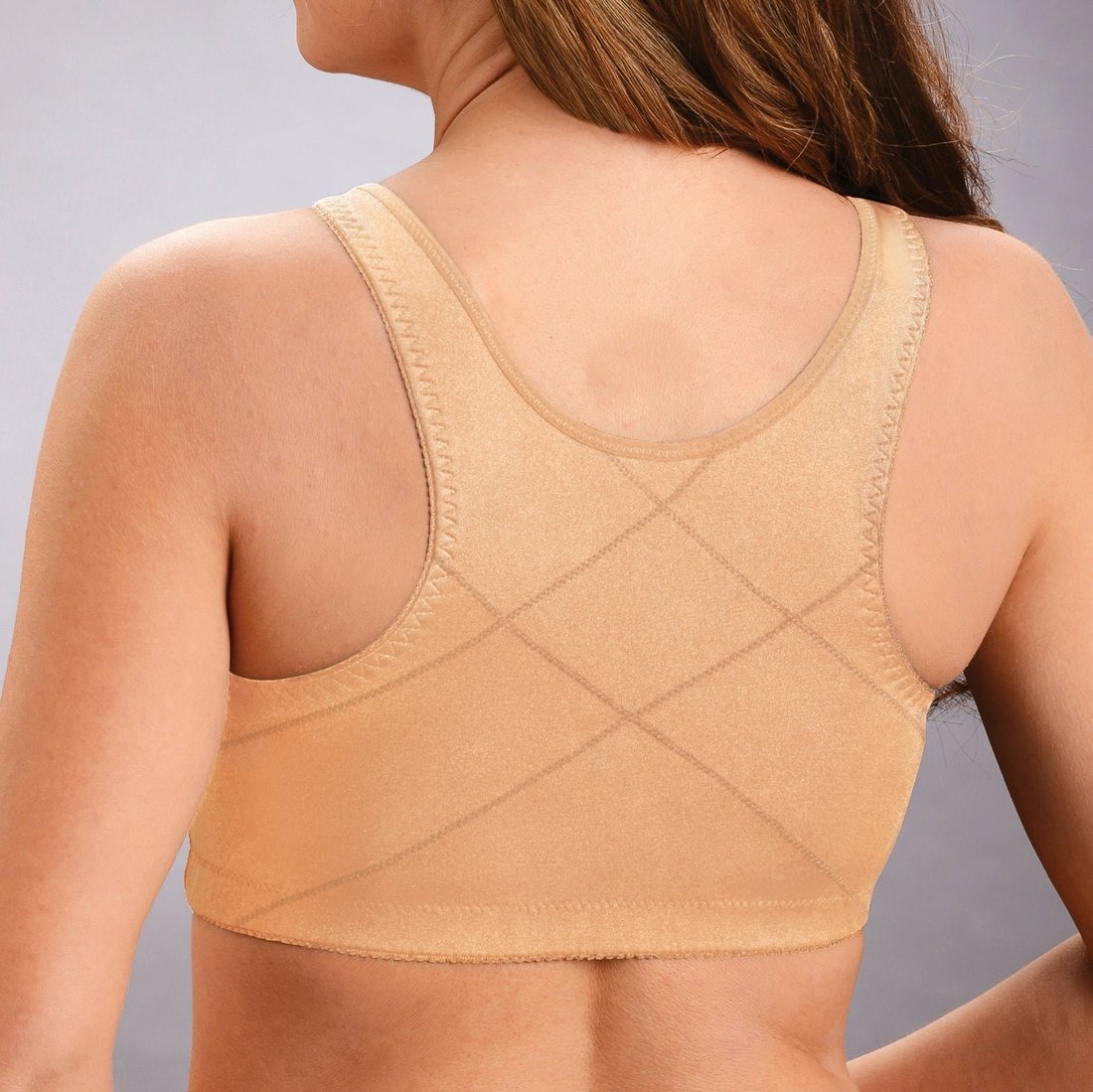 Front hooks, stretch-lace, super-lift, and posture correction – ALL IN ONE BRA