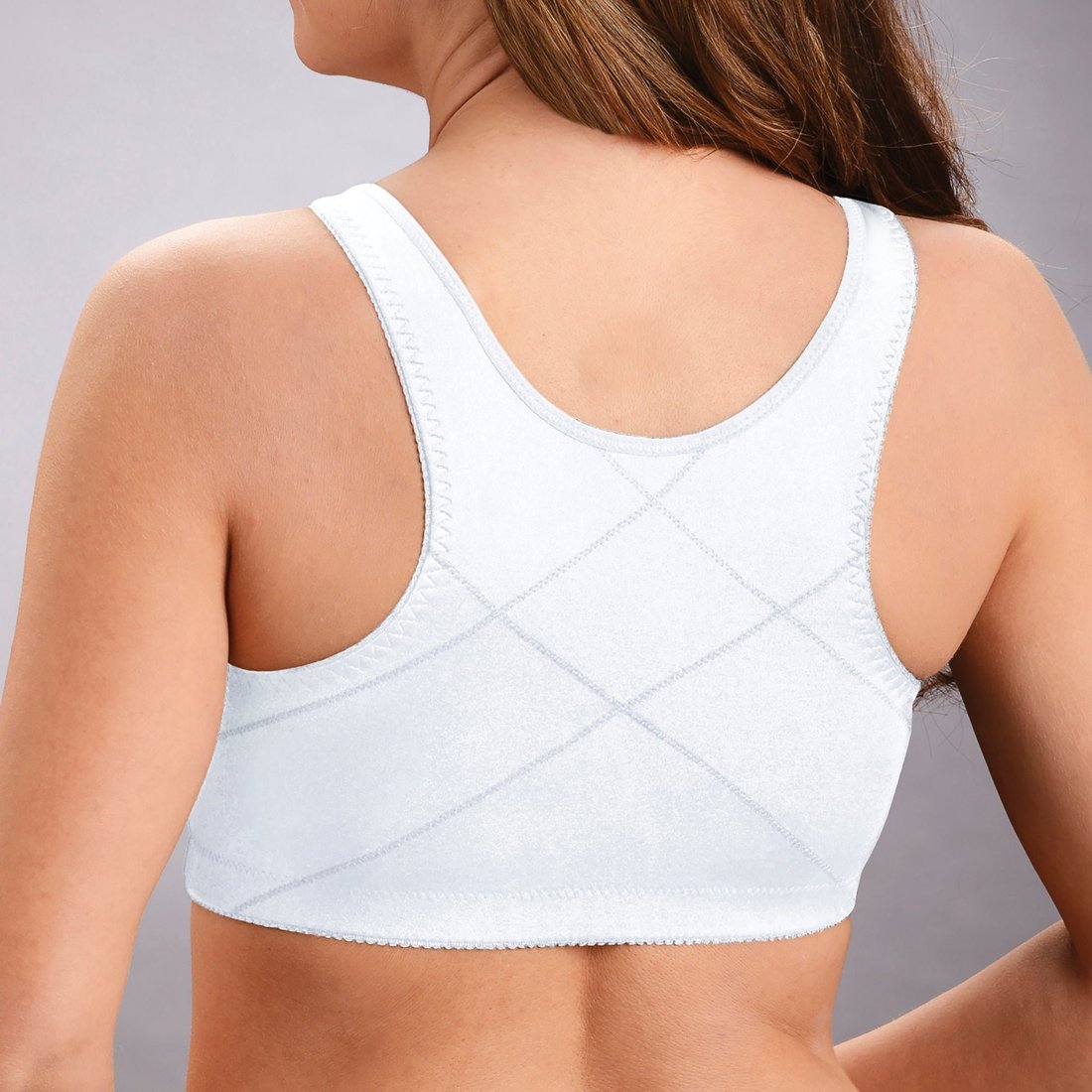 Front hooks, stretch-lace, super-lift, and posture correction – ALL IN ONE BRA