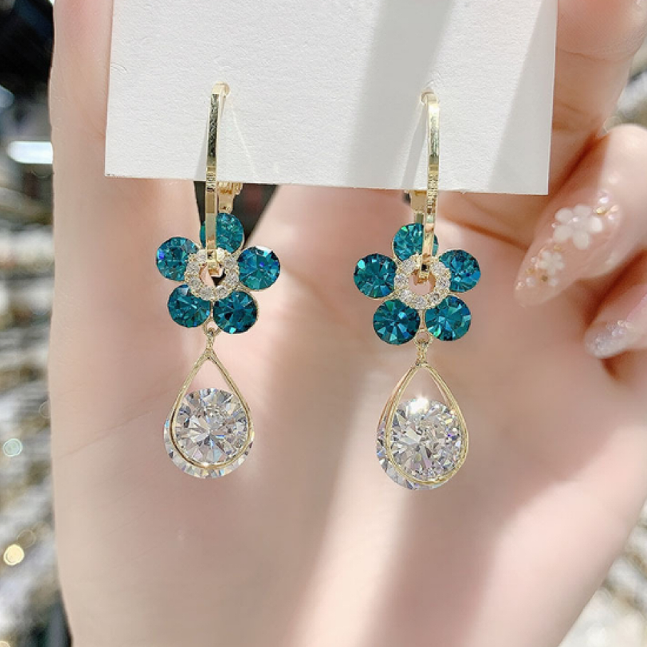 Last Day 50% OFF - Fashion Flower Crystal Earrings