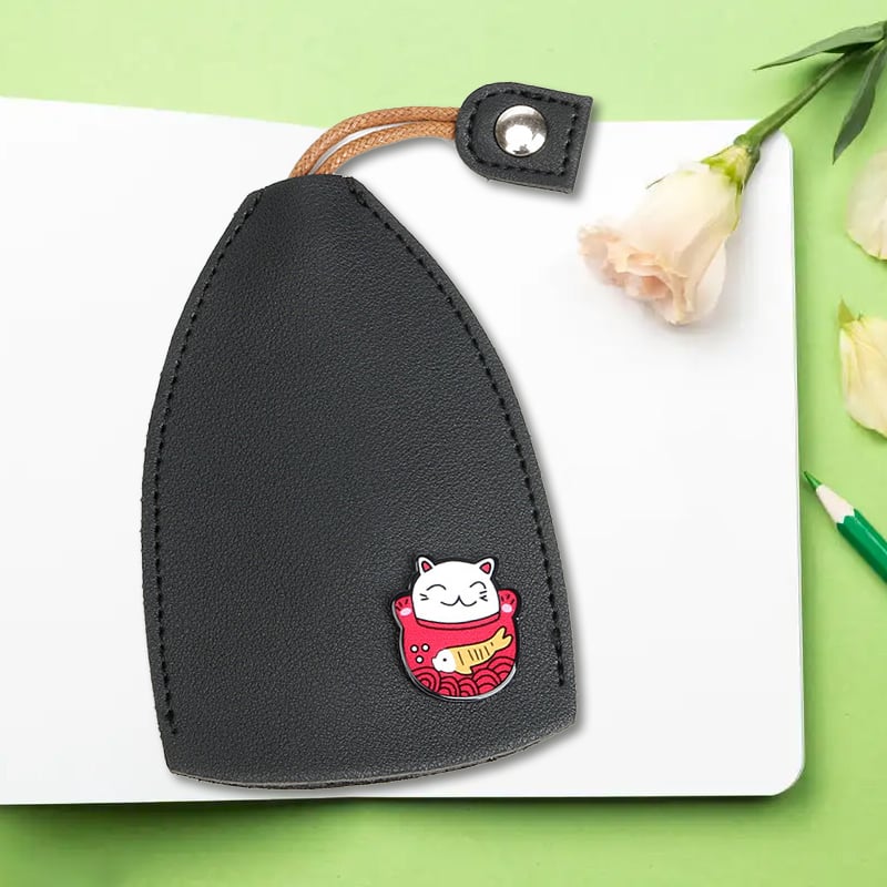 Last Day 70% Off - Creative pull-out cute large-capacity car key case