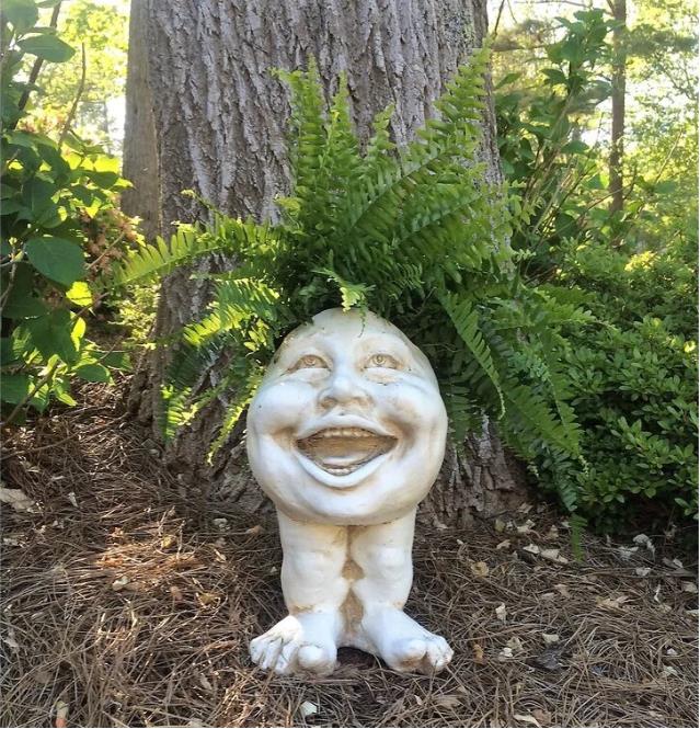 Mugglys Face Statue Planter - Happy New Year 49% OFF