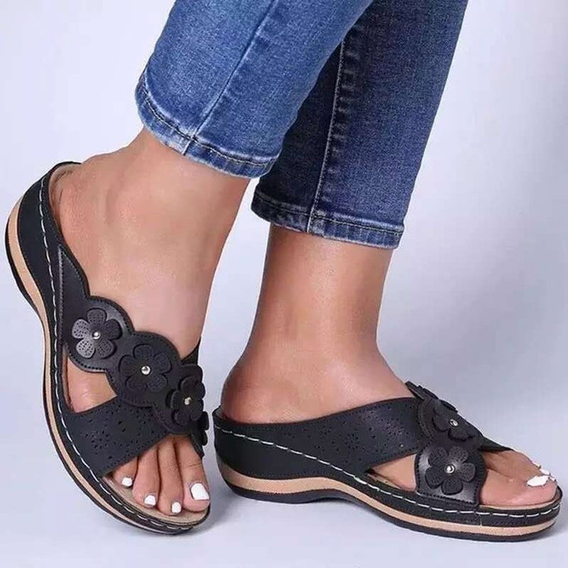 FLAT ROUND TOE CASUAL-SANDAL