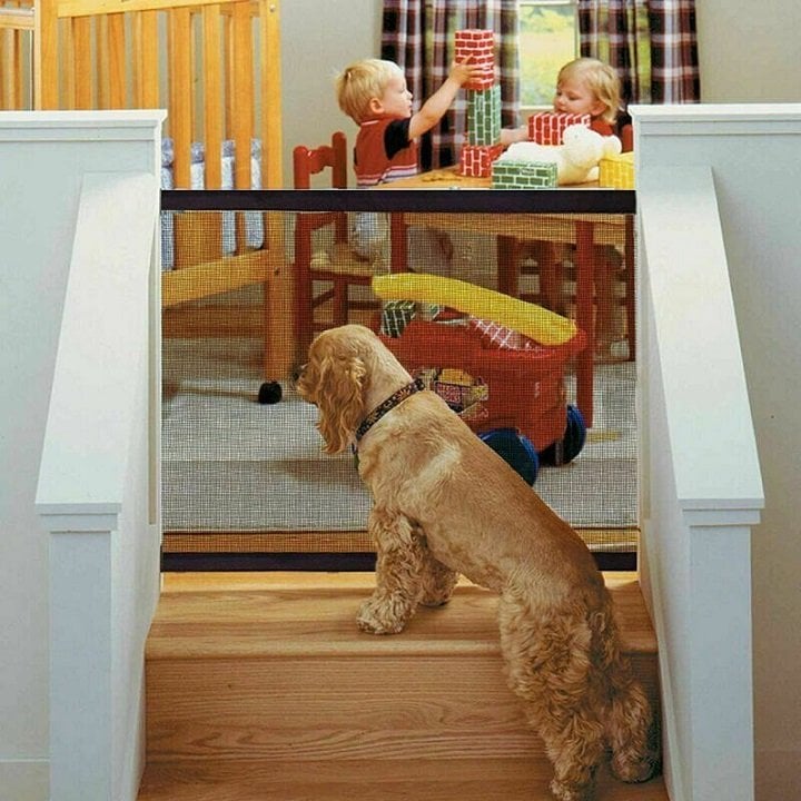 LAST DAY 50% OFF – Portable Kids & Pets Safety Door Guard