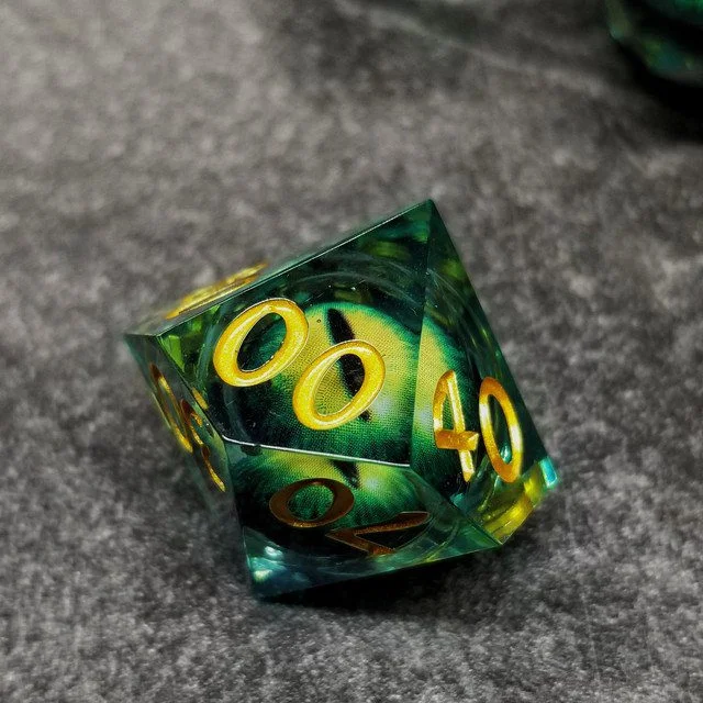 Lifelike Green Dragon Eye Dice Set