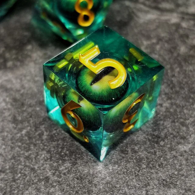 Lifelike Green Dragon Eye Dice Set