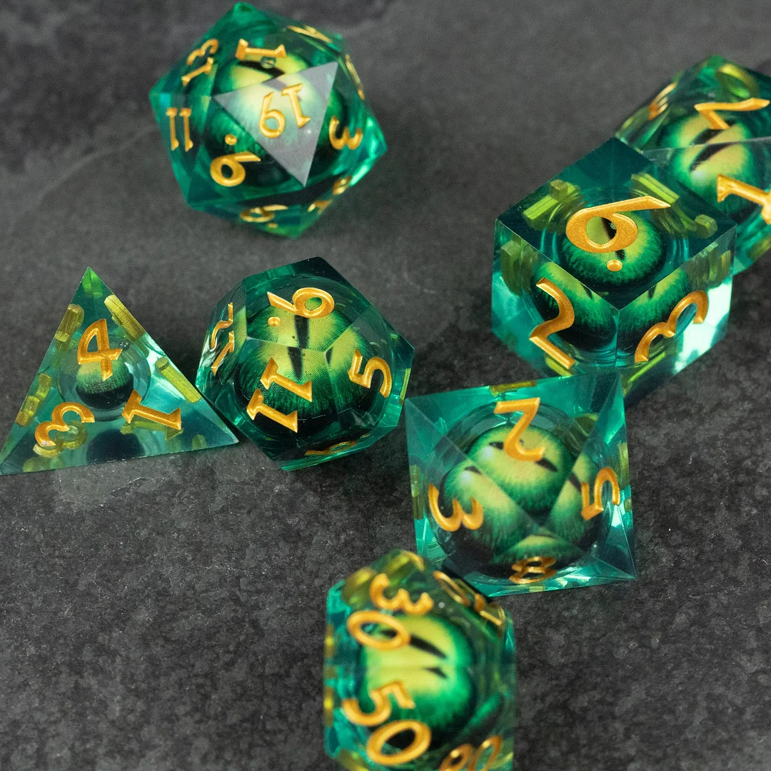 Lifelike Green Dragon Eye Dice Set