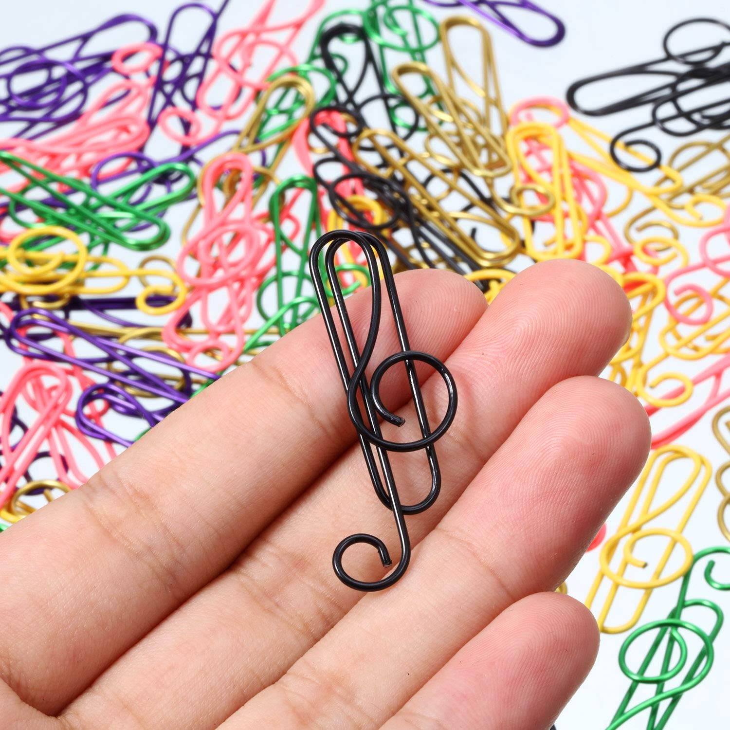 Music multicoloured metal paper clips