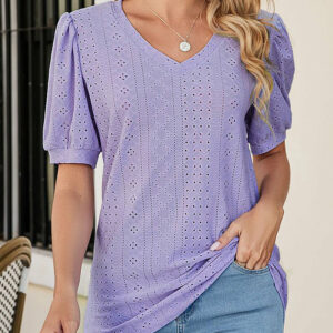 Puff sleeve t-shirt with v-neck