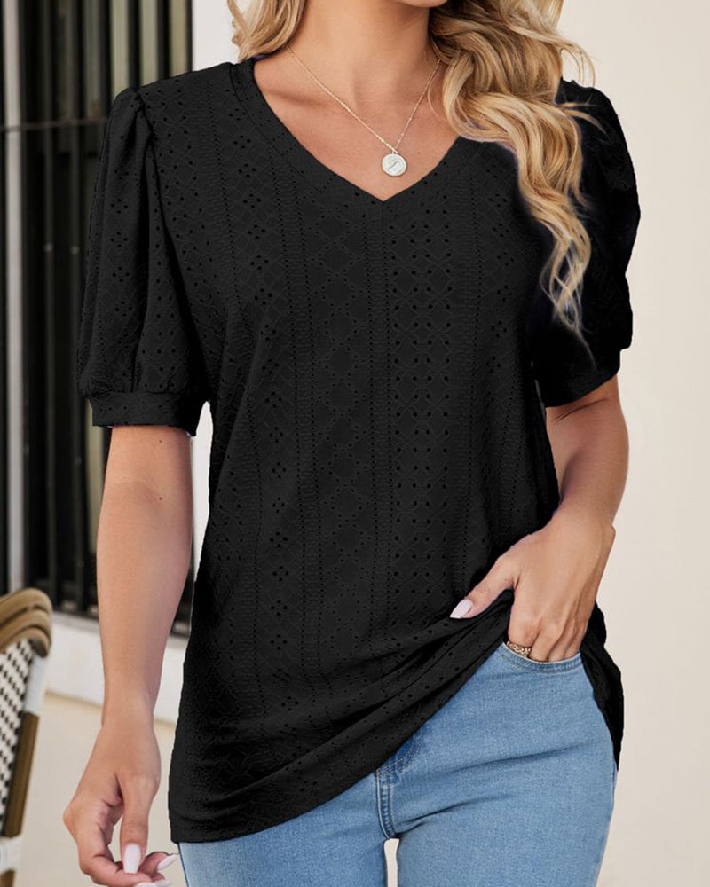 Puff sleeve t-shirt with v-neck