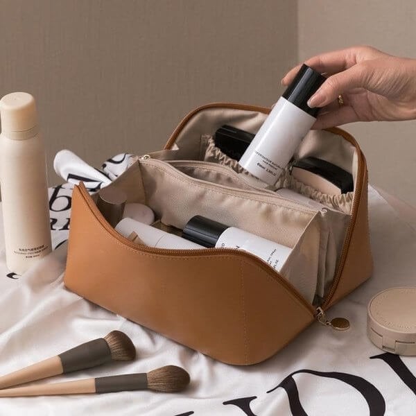 Summer Hot Sale- 49% OFF Large capacity travel cosmetic bag