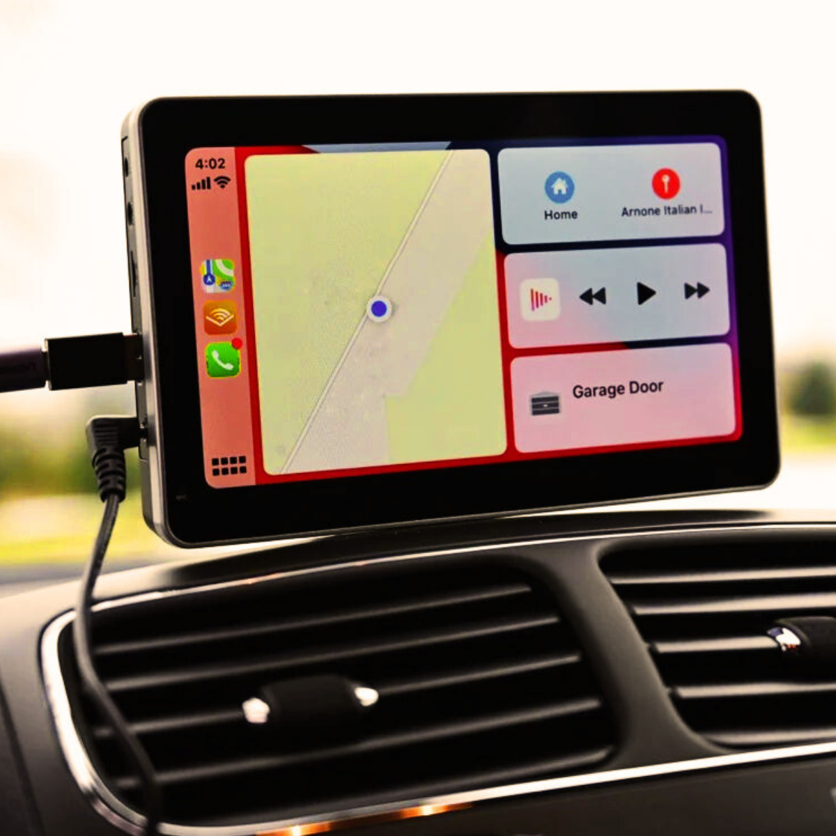 CarPlay - 7 inch Touch Screen