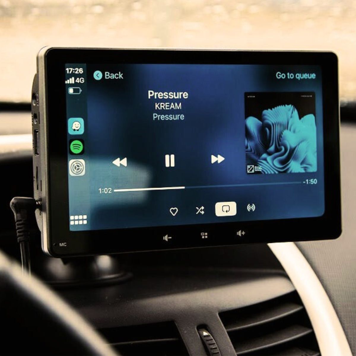 CarPlay - 7 inch Touch Screen