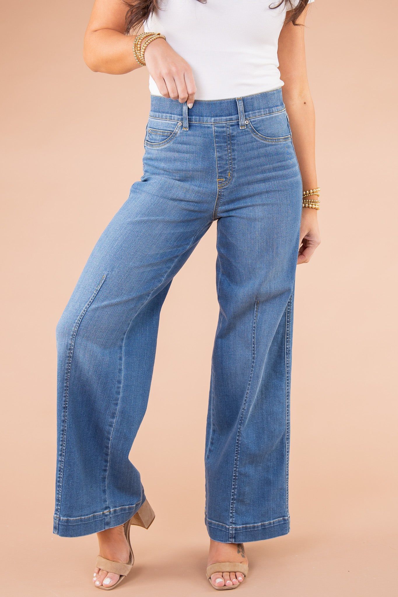 (HOT Sale - 48% OFF) Seamed Front Wide Leg Jeans