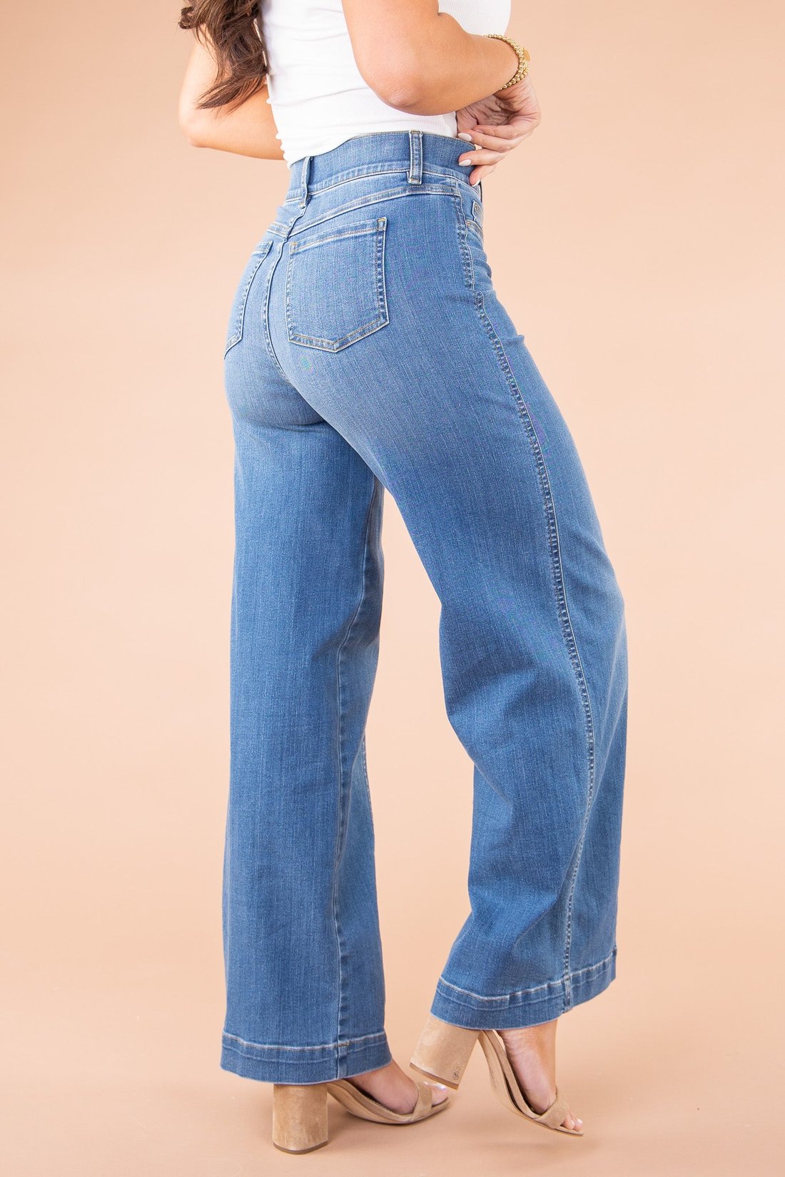 (HOT Sale - 48% OFF) Seamed Front Wide Leg Jeans