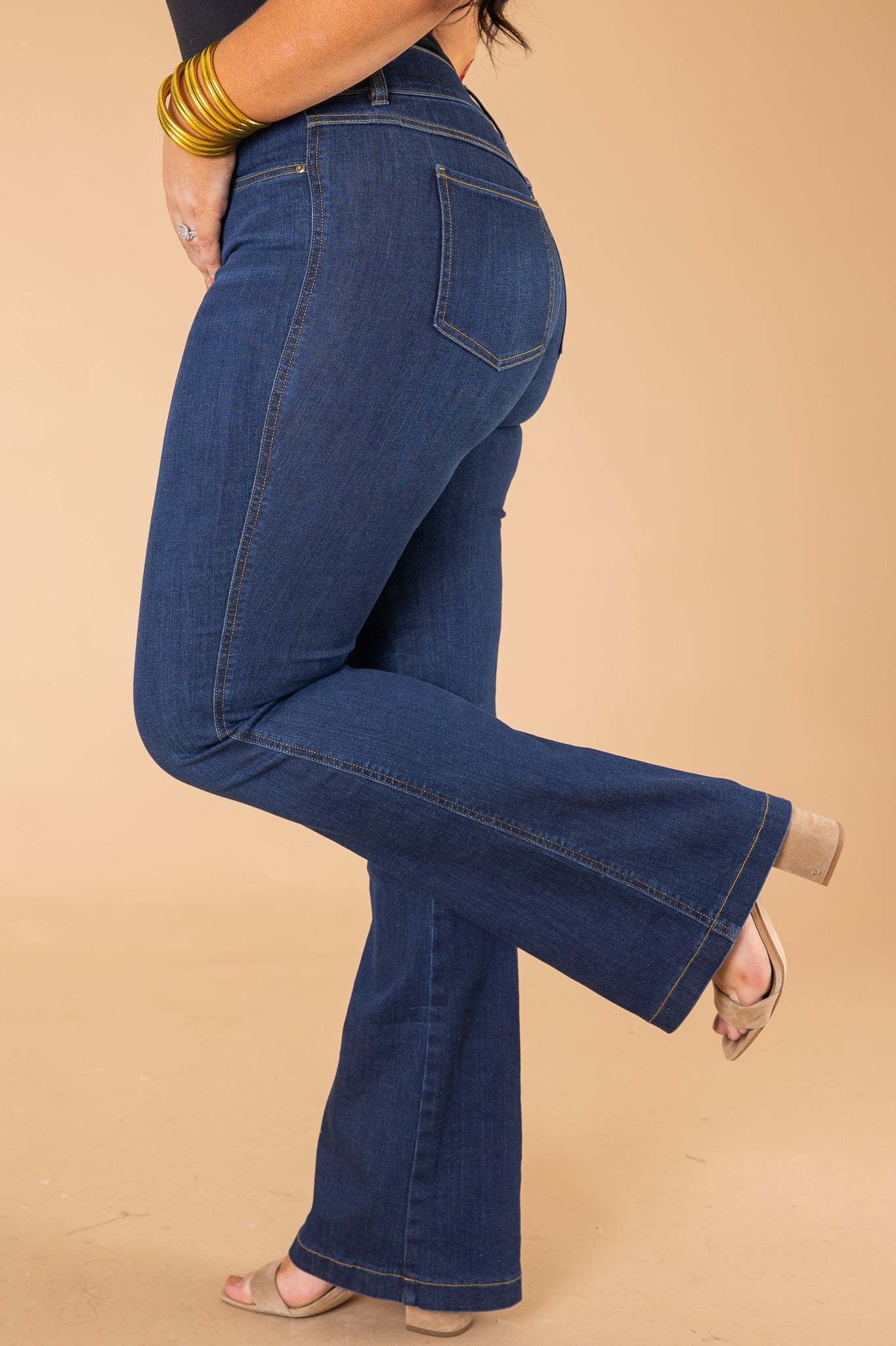 No-Button Loose Flare Jeans