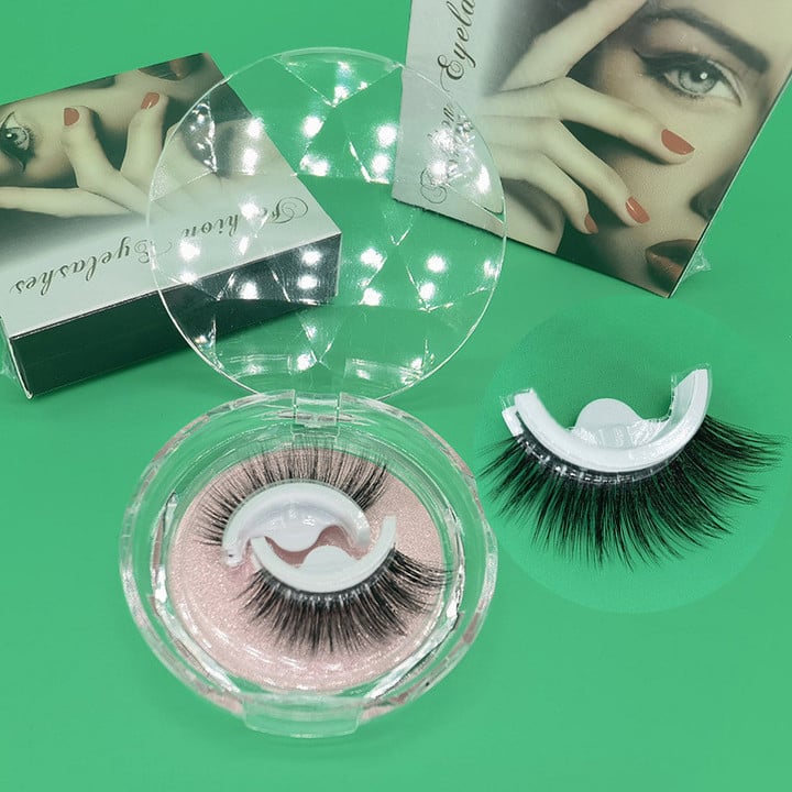 LAST DAY 70% OFF - REUSABLE ADHESIVE EYELASHES