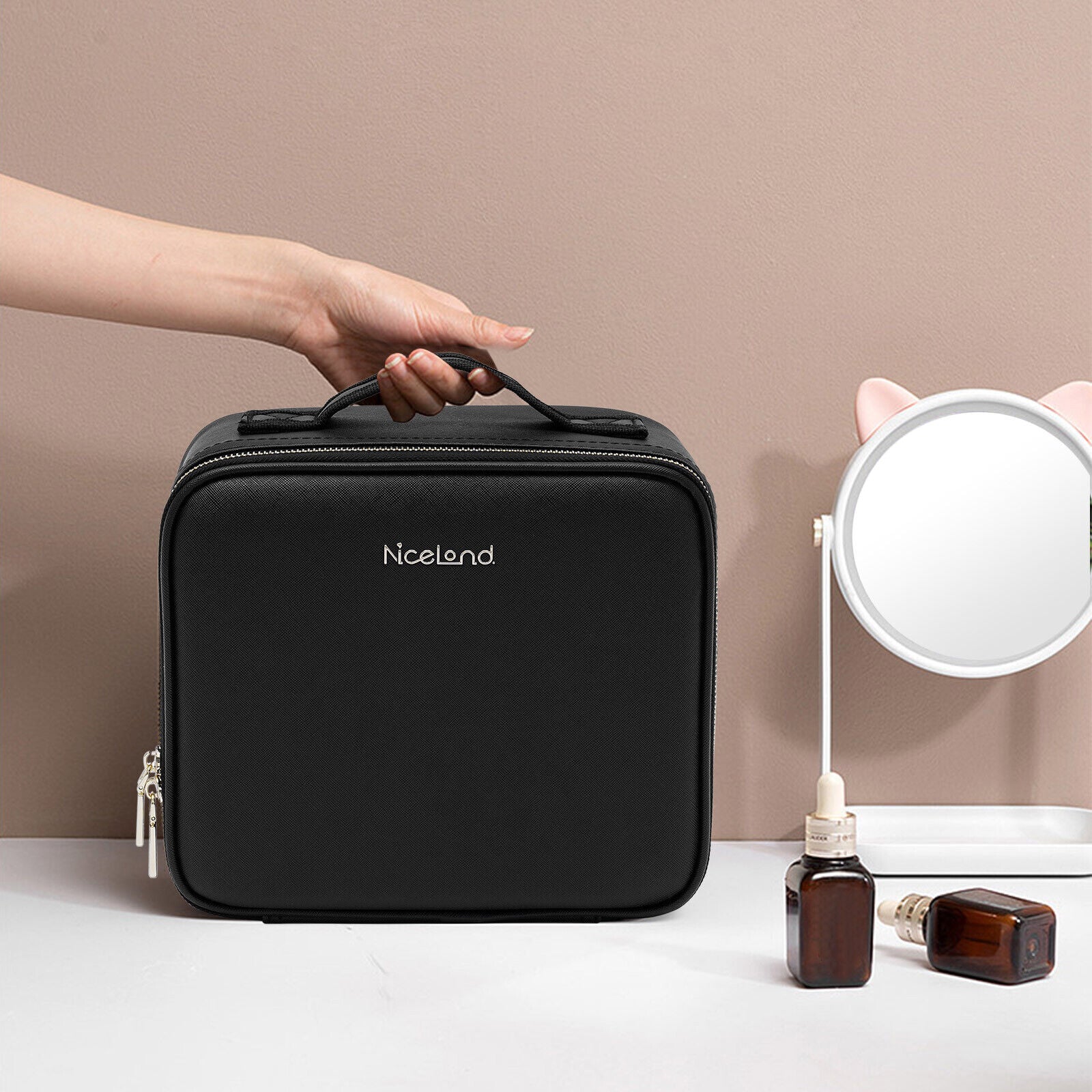 Luminoire - LED Mirror Cosmetic Case