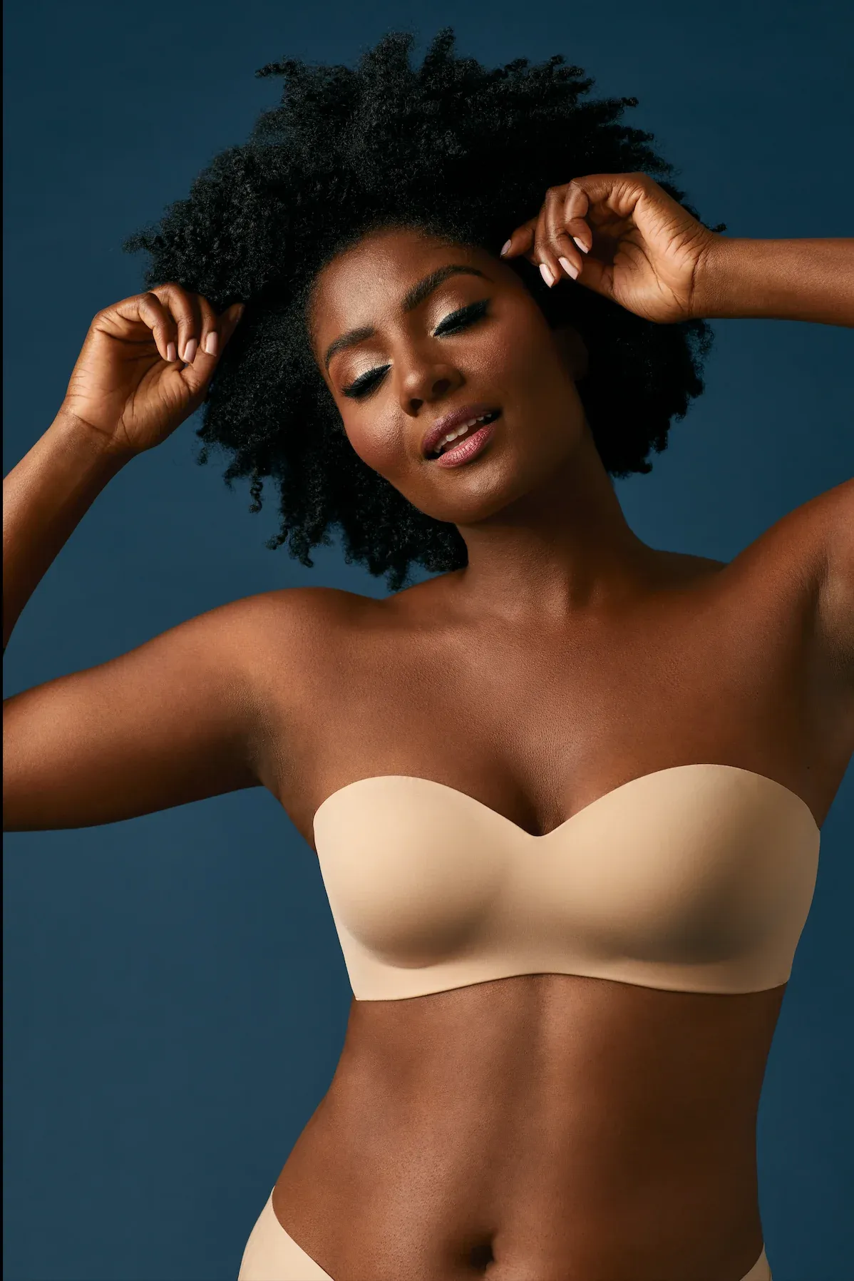 Smooth Shape Wireless Strapless Bra