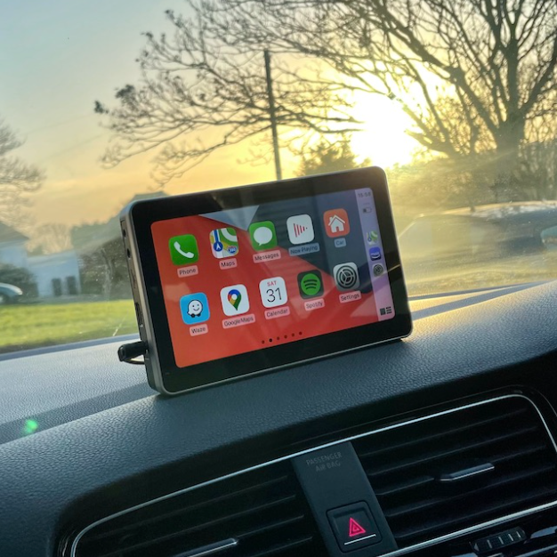 Veloxar Wireless Touchscreen Car Dashboard | Apple CarPlay & Android Auto