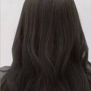 Dyeing foam shampoo in a variety of colors to cover gray hair and color your hair every day. Every shampoo is a hair color, the new hair color will make you more youthful and fashionable