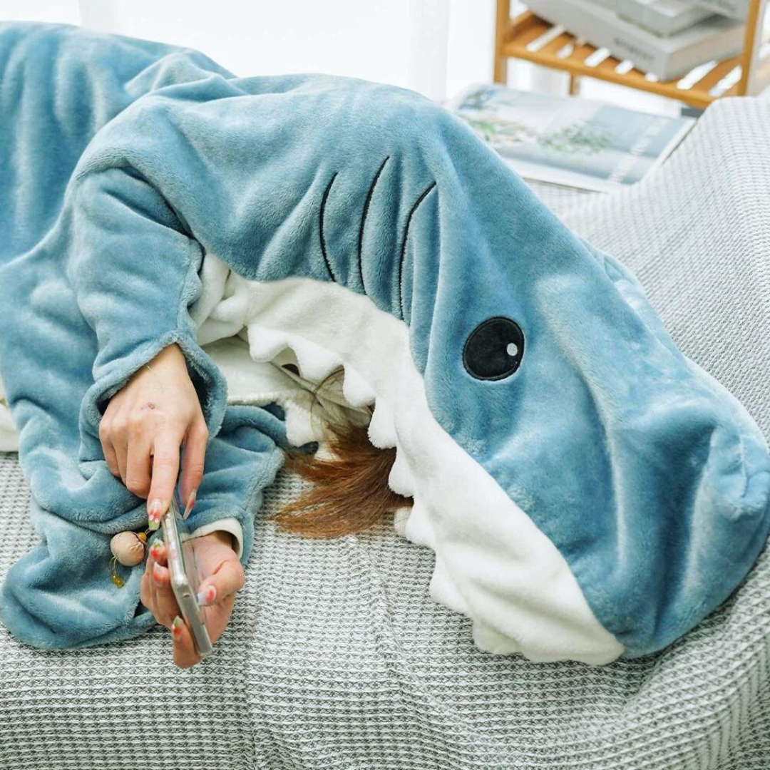 CozyFin Shark Blanket