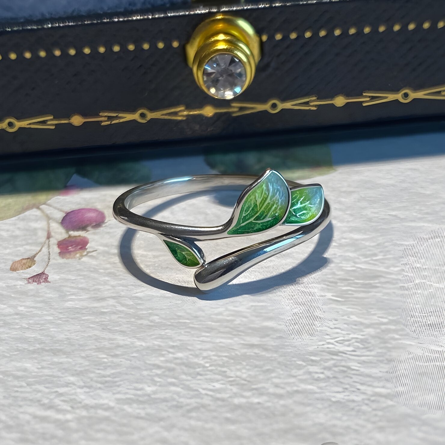 Dainty Green Leaf Ring