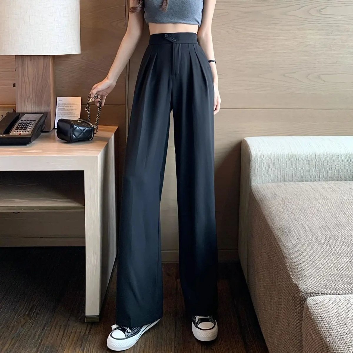 Figure-flattering versatile high-waisted wide leg trousers