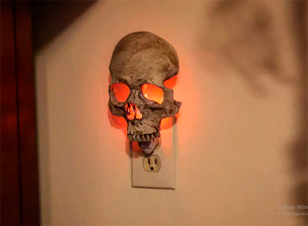 Hyper-realistic Human Skull Night Light