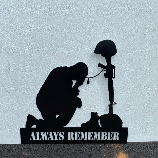 Last Day 70% OFF - Memorial metal plaque for fallen soldiers, yard decoration