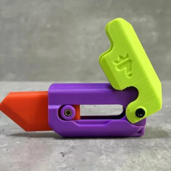 2023 Hot Sale - 3D Gravity Carrot Knife Decompression Toy