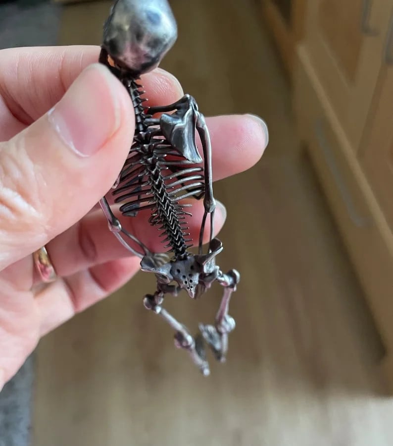 Handmade Full Body Skeleton Pendant - BEST HALLOWEEN GIFT