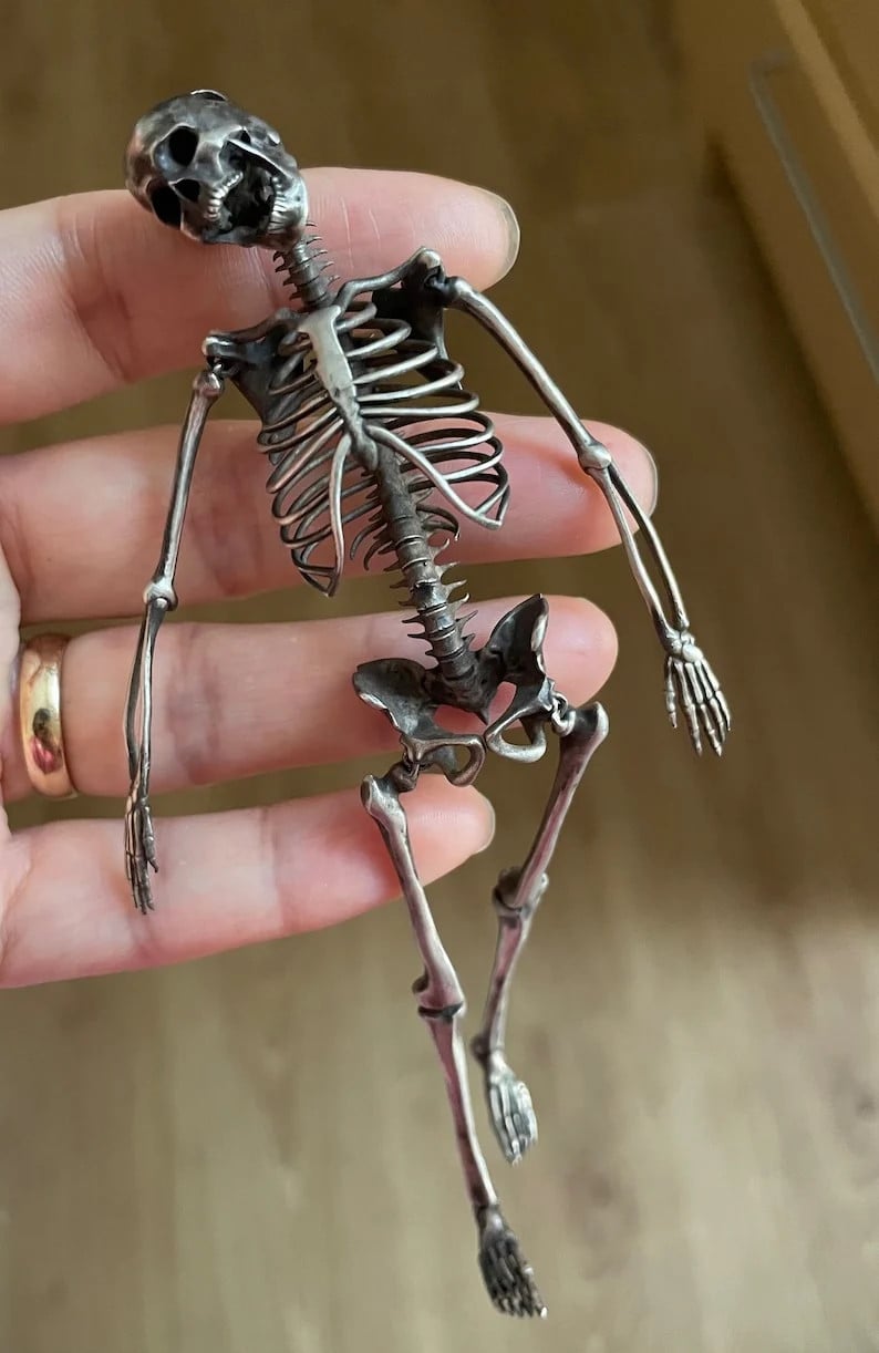 Handmade Full Body Skeleton Pendant - BEST HALLOWEEN GIFT