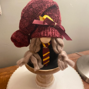 Hogwarts Theme Gnome Set, Potter, Granger,Weasley