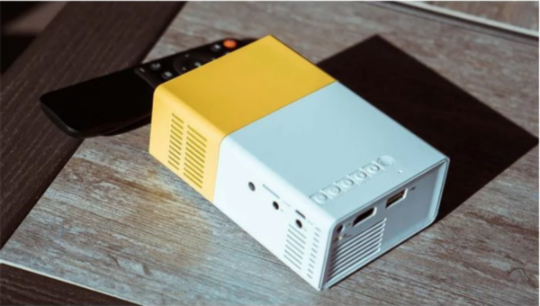 Portaflixx Pocket Projector