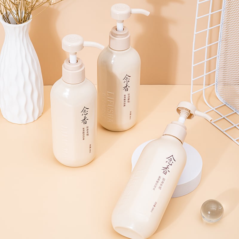 SAKURA JAPANESE SHAMPOO - JAPAN'S No. 1