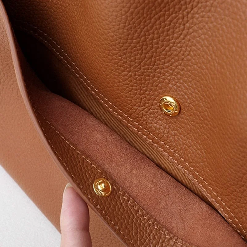 SOLID COLOR SIMPLE GENUINE LEATHER SHOULDER BAG