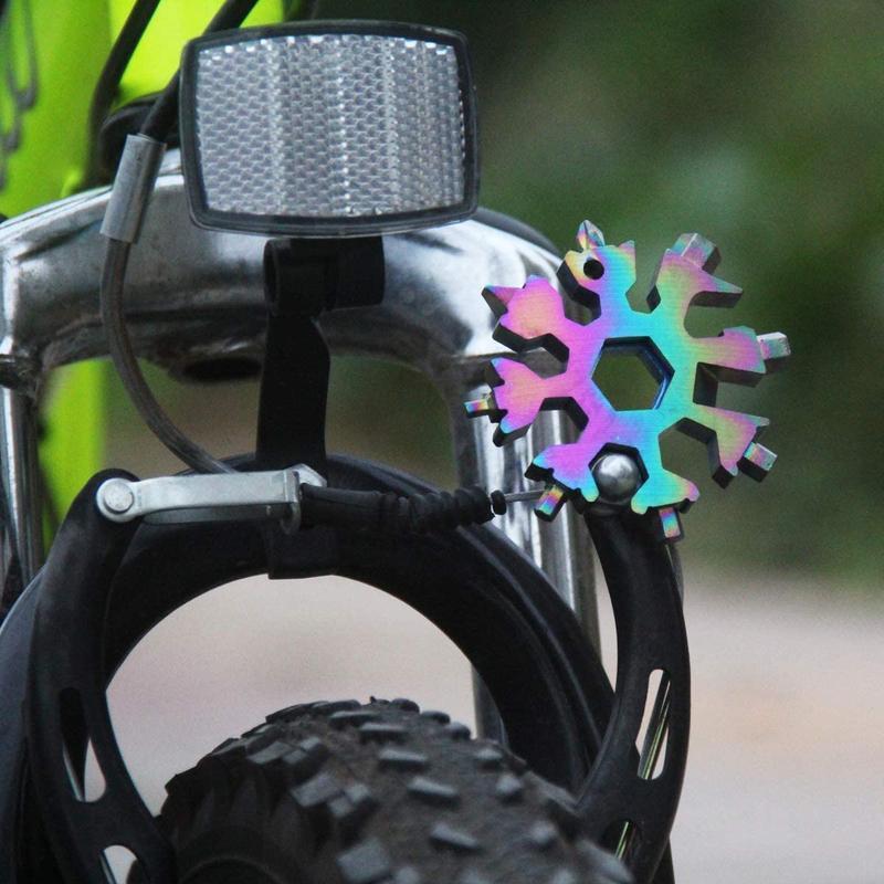 18-in-1 Snowflake Multi-Tool