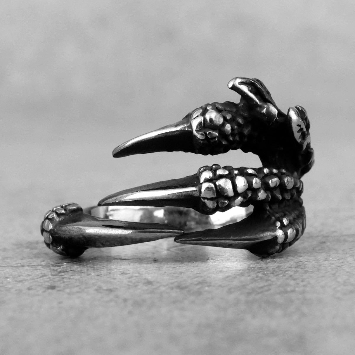 Bosmoth - Dragon Claw Ring