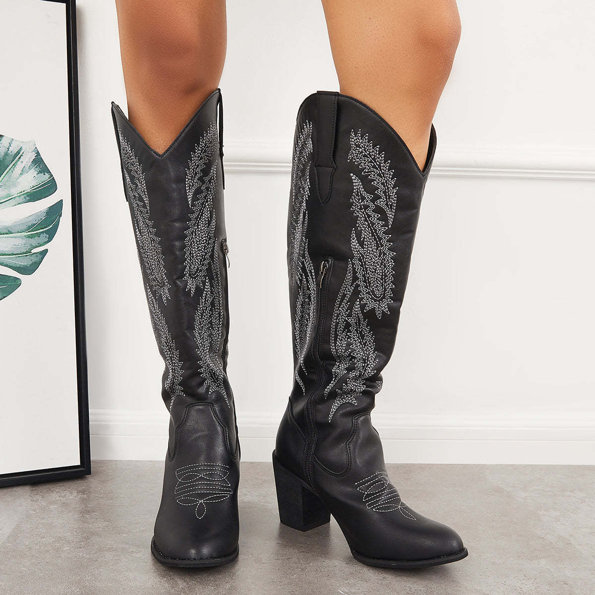 HOT SALE! The Stitch Detail Embroidered Design Side Zipper Boots