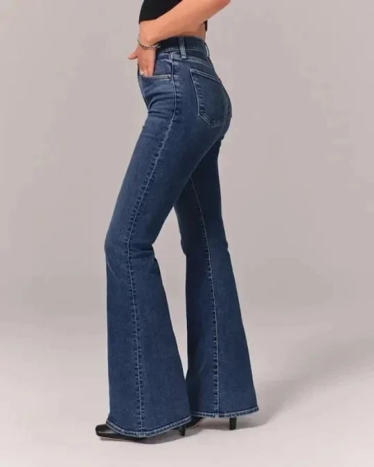 Stretched flared jeans high waist